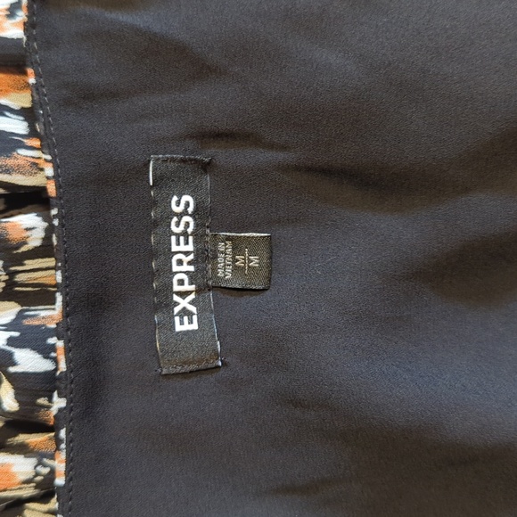 Express Flutter-sleeve Blouse Size M - Picture 3 of 4